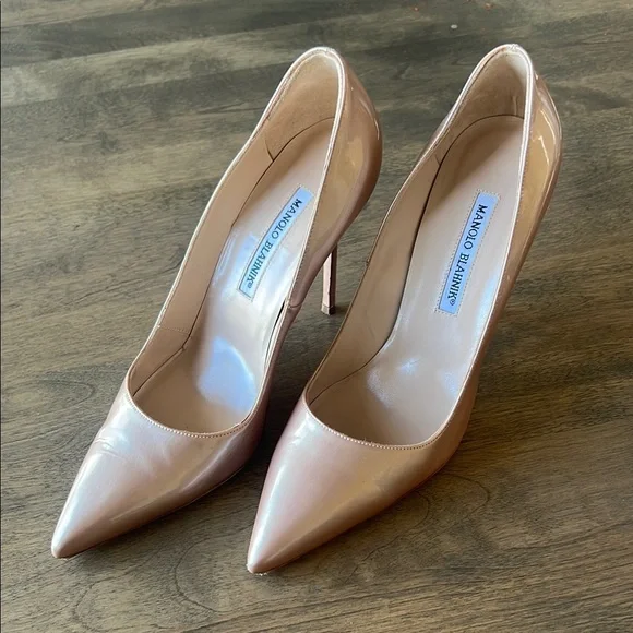 Manolo Blahnik Tan Stiletto Heels - Picture 3 of 8